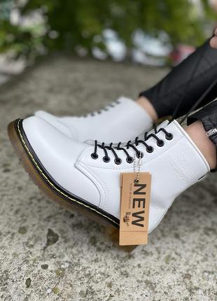 Шикарні шкіряні черевики dr martens classic white