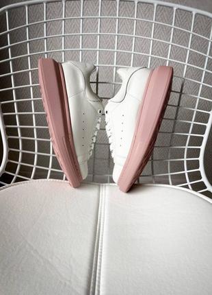 Кроссовки alexander mcqueen женские кожаные nike air force 1 черные4 фото