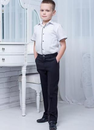Класичні брюки на хлопчика