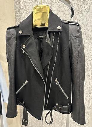 Осенняя куртка модного дома «balmain»