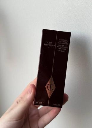 Тональная основа от charlotte tilbury в оттенке 1 fair