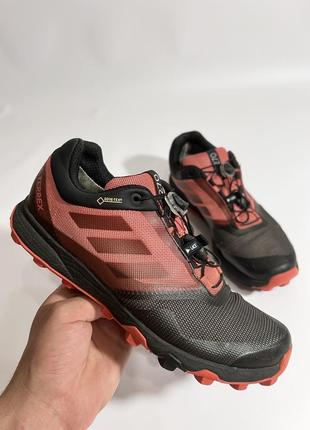 Adidas terrex / жіночі кросівки adidas / adidas terrex gore tex / кросівки для бігу / gore tex / outdoor