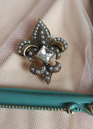 2в1 брошь - кулон королевская лилия с жемчужинами, геральдика, орден, винтаж, ретро4 фото