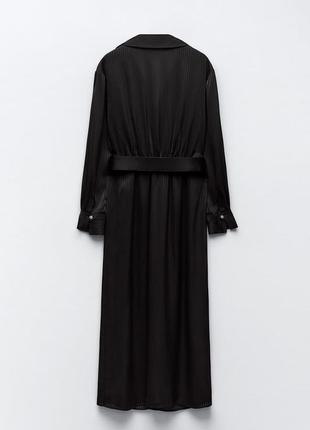 Текстурированное платье средней длинны с ремнем8 фото