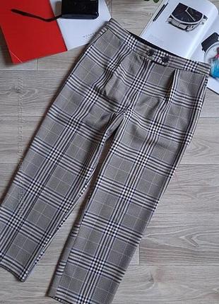 Брендові модні трендові вкорочені картаті широкі топові базові сірі штани брюки банани каррот в клітинку тартан гусяча лапка george s м оверсайз