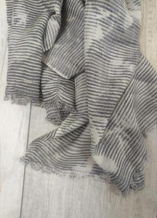 Палатин becksöndergaard сірий смугастий шарф з квітковим принтом3 фото