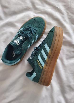 Женские кроссовки adidas gazelle bold green