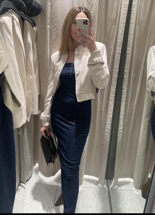 Коротка куртка від zara