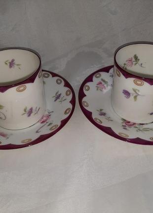 Кофейная пара, две чашки и тарелочки