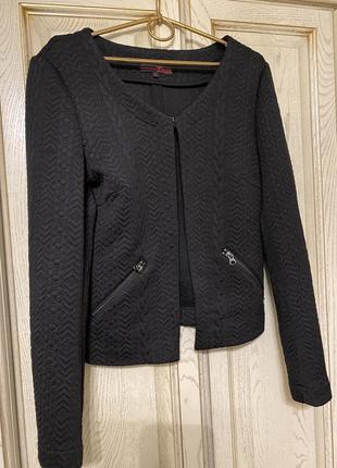 Стильний піджак - розмір л