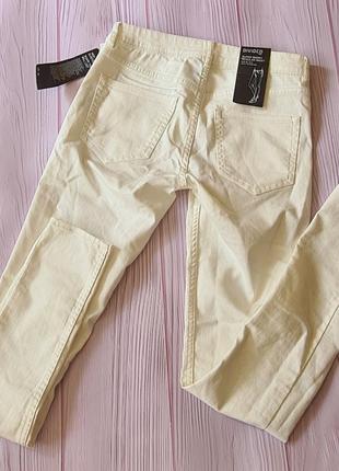 Молочные джинсы-скинни h&amp;m3 фото