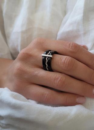 Кольцо серебряное женское колечко черная керамика с белыми камнями 19 размер серебро 925 родированное 16290031 фото