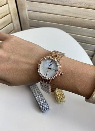 Жіночий наручний годинник браслет , модний годинник на руку для дівчат  рожеве золото3 фото