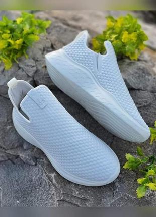 Кожаные женские кроссовки чулки, без шнурков ecco sport therap slip-on