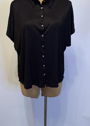 Вискозная блуза черного цвета