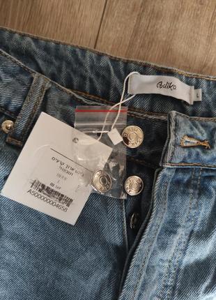Новые джинсы, с потертостями на коленях, высокая посадка, размер л4 фото