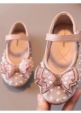 🔹 шикарні туфлі для вашої принцеси