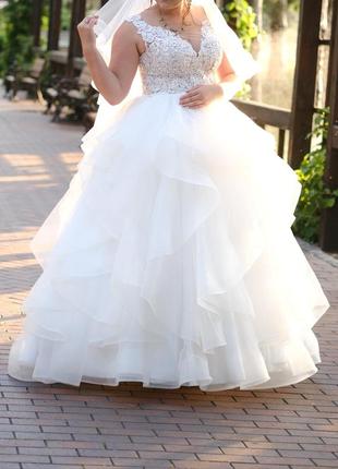 Весільна сукня з воланами 😍1 фото