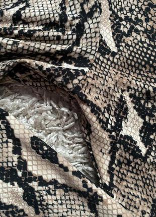 Платье в змеиный принт zara2 фото