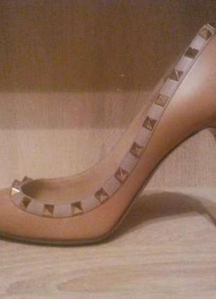 Туфлі valentino дешево 39 розмір (оригінал)3 фото
