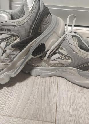 Кросівки унісекс