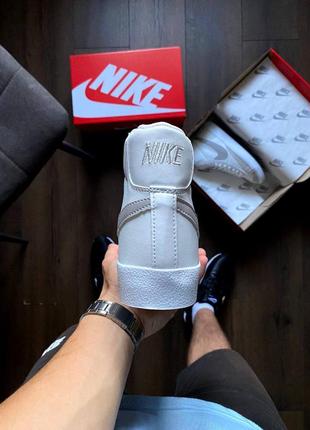 Nike blazer mid 77 white & grey logo