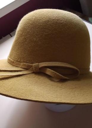 Красивая теплая шляпа р.55-57 из шерсти ангорского кролика.
