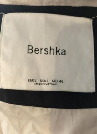 Куртка bershka легкая2 фото