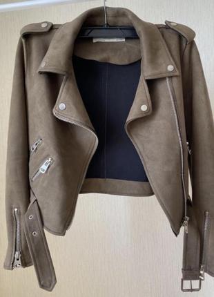 Замшевая косуха от бренда zara