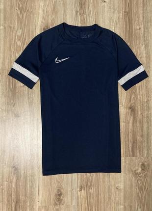 Футболка  от фирмы nike1 фото