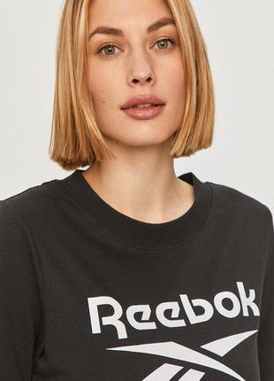 Reebok футболка лого для занять  спортом, тренувань s-розмір  нова