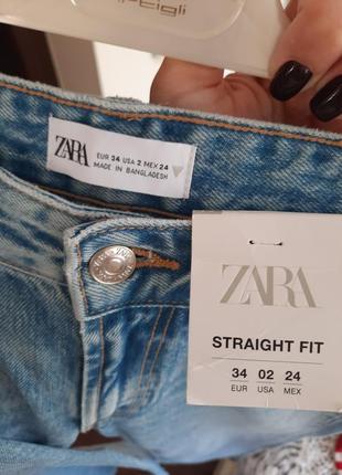 Новые джинсы zara straight fit с необработанным низом4 фото