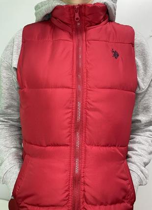 Жіноча жилетка