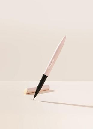 Лайнер для стрілок rare beauty perfect strokes matte liquid liner, 0,9 мл