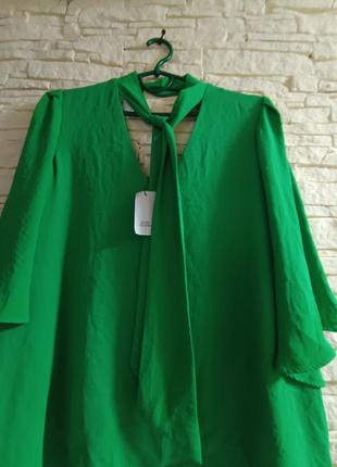 Женская блуза актуального зелёного цвета с рукавом" крылья ангела"3 фото