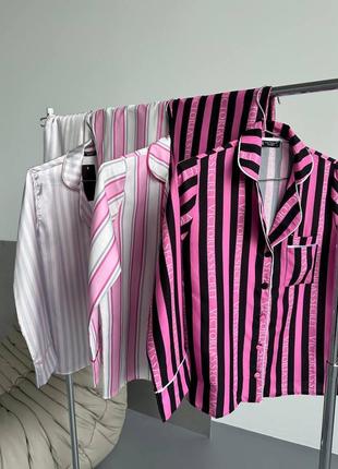 Женские розовые шелковые пижамы victoria's secret в полоски.