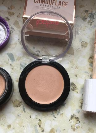 Консилер корректор одной лоткой или поштучно eye&skin concealer