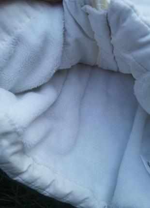 Теплая курточка с перчатками на 0-3 месяца куртка белая и варюжки7 фото