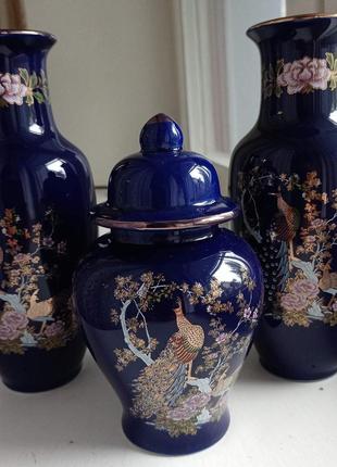 Японські позолочені вази з павичами, півоном і сакурою, 3 шт.