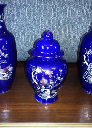 Японские позолоченные вазы с павлинами, пионом и сакурой, 3 шт.