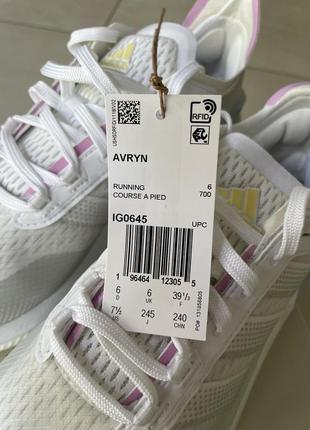 Жіночі кросівки adidas avryn3 фото