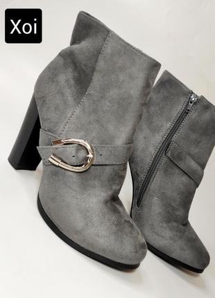 Ботинки женские ботльоны серого цвета на каблуке под замшу от бренда90i footwear 8