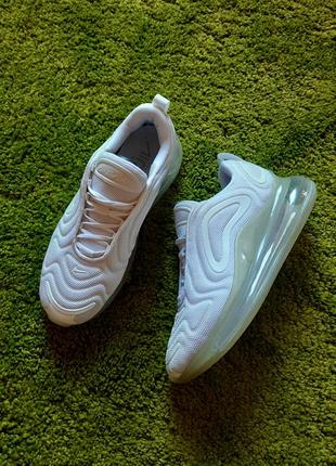 Кроссовки nike air max 720 ботинки air jordan 270 tn vapormax 98