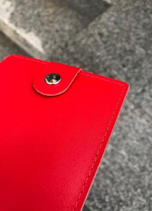 Надійний гаманець із натуральної шкіри, зручний у використанні, оскільки поміститься в будь-яку кишеню.9 фото
