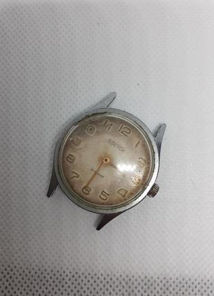 Часы "восток", 18 камней, ссср, винтаж механические противоударные