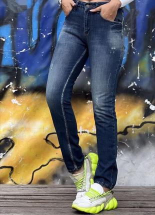 Джинсы женские