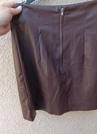 Юбка короткая коричневая h&amp;m под кожу юбка8 фото
