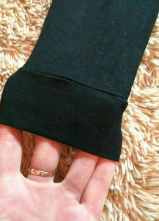 Базовая черная кофточка с манжетами:на рукавах, горловине и по низу.3 фото