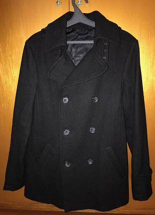 Пальто двубортное