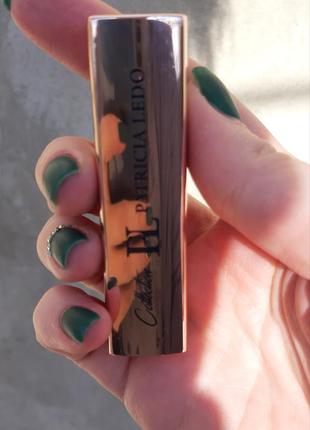 Матова помада